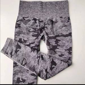 Camo Seamless Leggings High Waist in Black